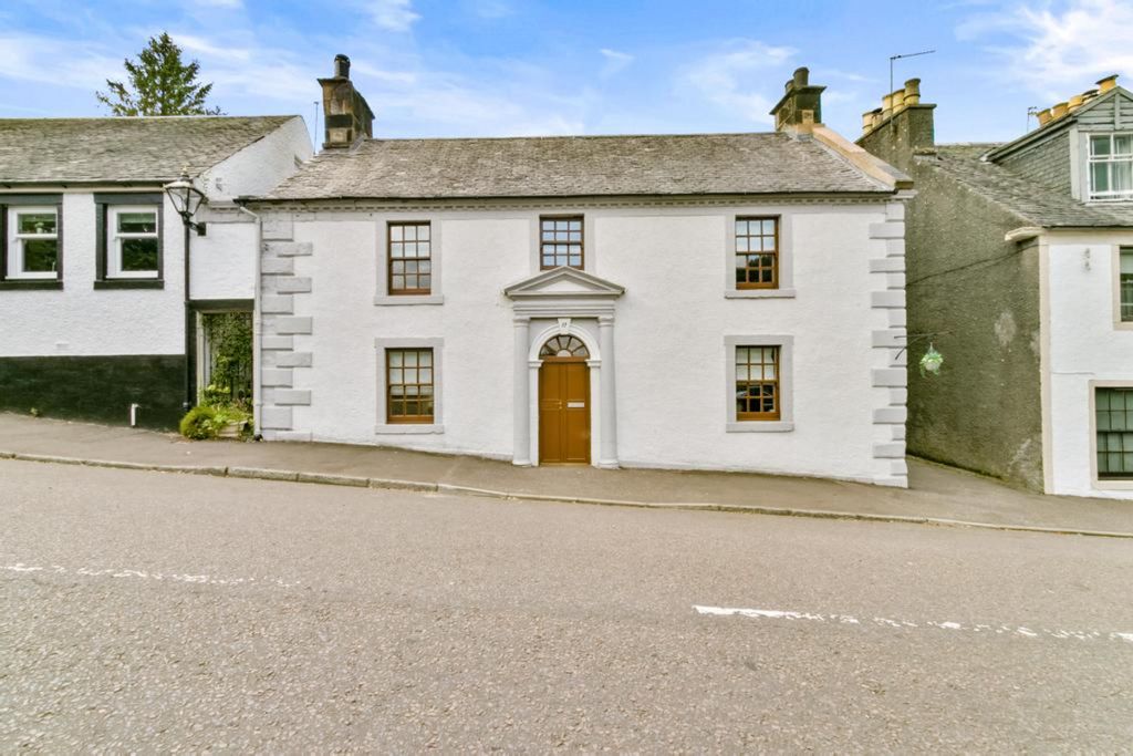 Property photo 1 of 33