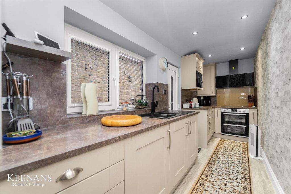 Property photo 2 of 18 2.Jpg