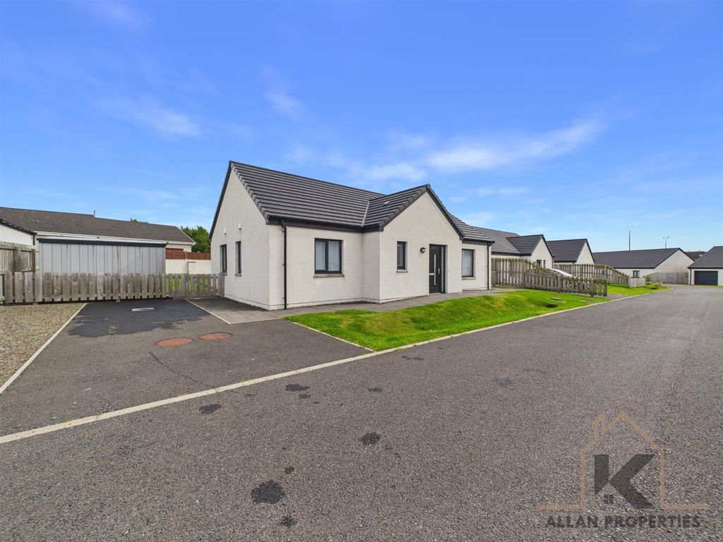 Property photo 1 of 25