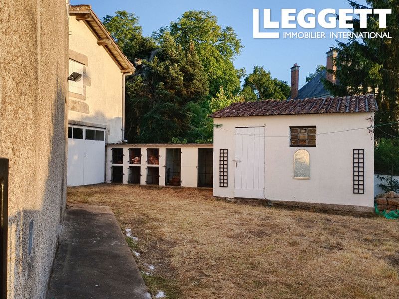 Property photo 2 of 10
