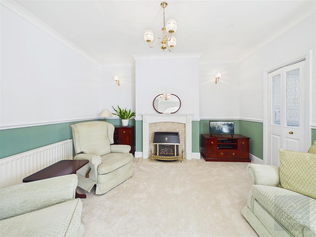 Property photo 3 of 19 Cam01858G0-Pr0342-Still017.Jpg