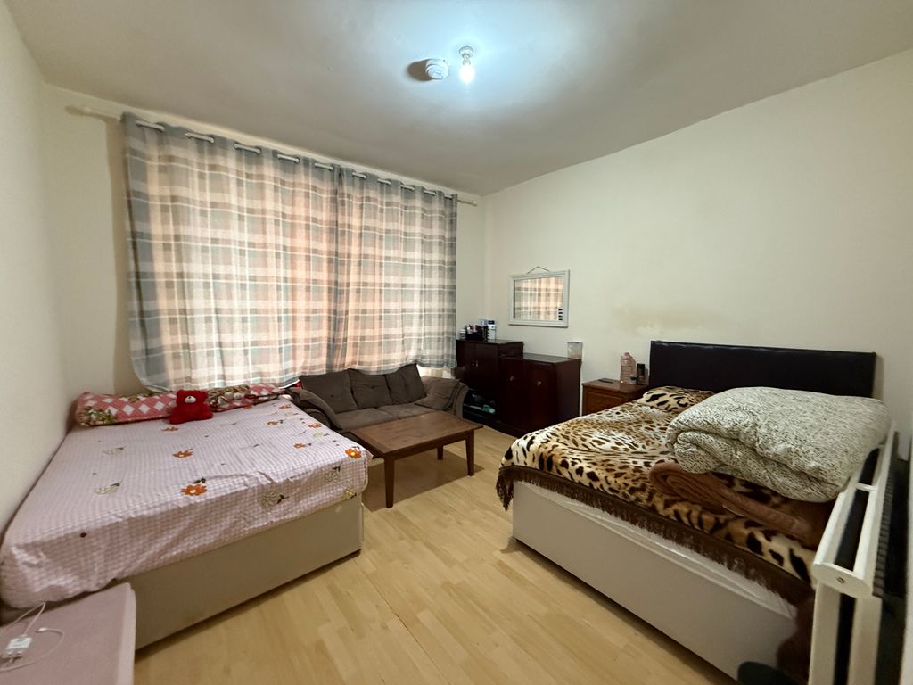 Property photo 2 of 4