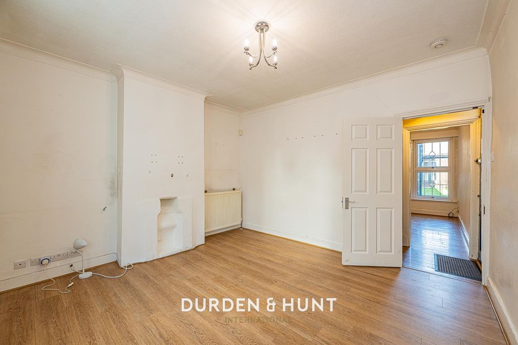 Property photo 3 of 20 Malvern-12.Jpg