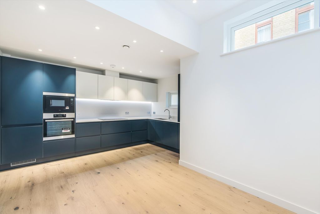 Property photo 1 of 11 Image