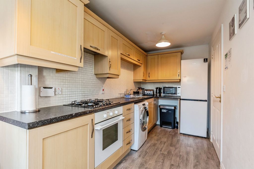 Property photo 2 of 14