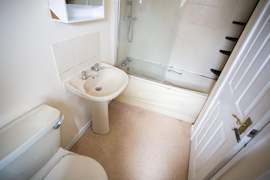 Property photo 3 of 8 Derb8935.Jpg
