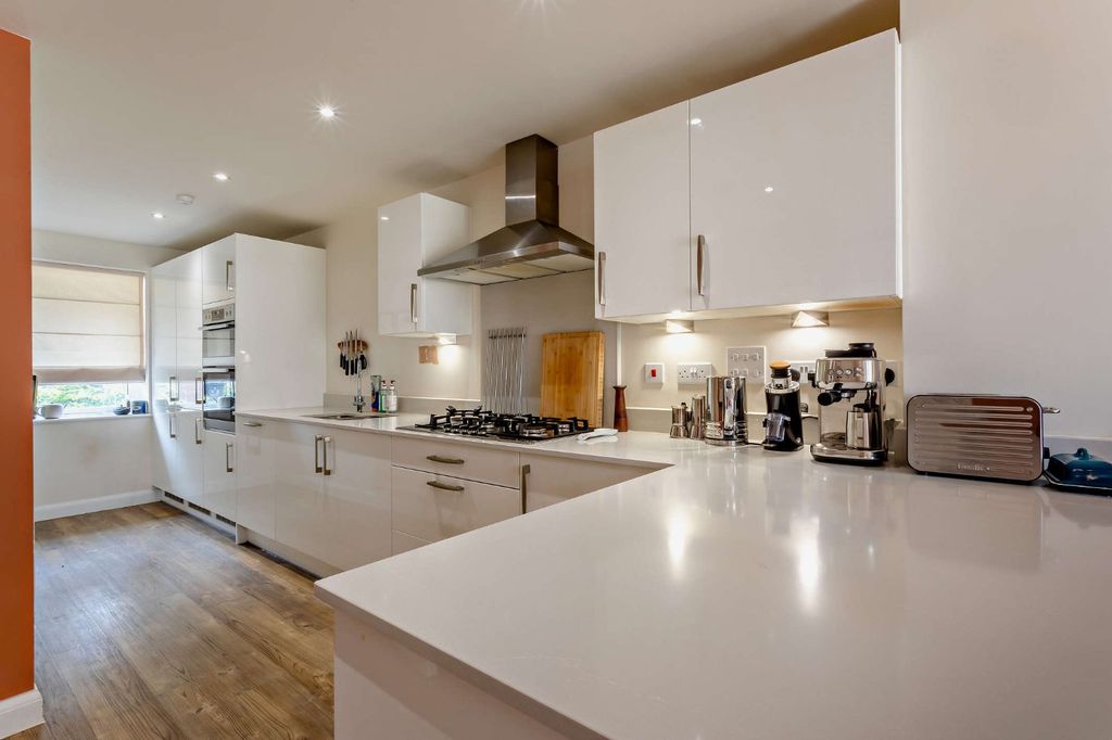 Property photo 3 of 14 Picture No. 05