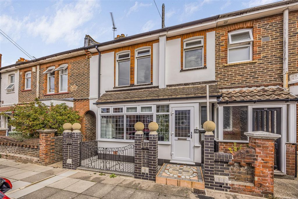 Property photo 1 of 31 34 Shelford Road, Southsea-Porticomarketing-Soldby