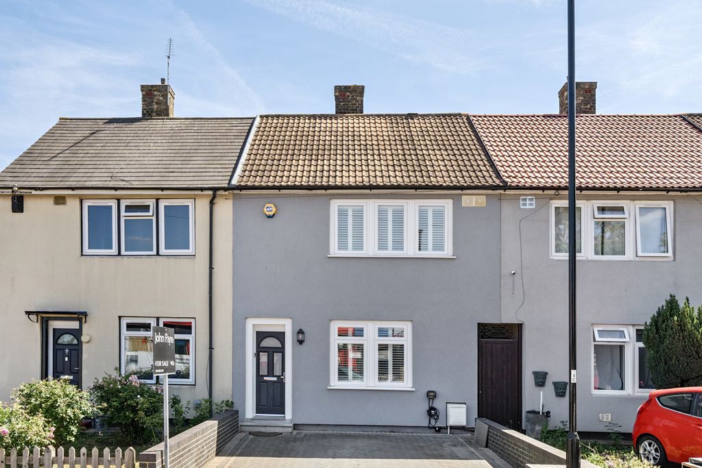 Property photo 1 of 11 External