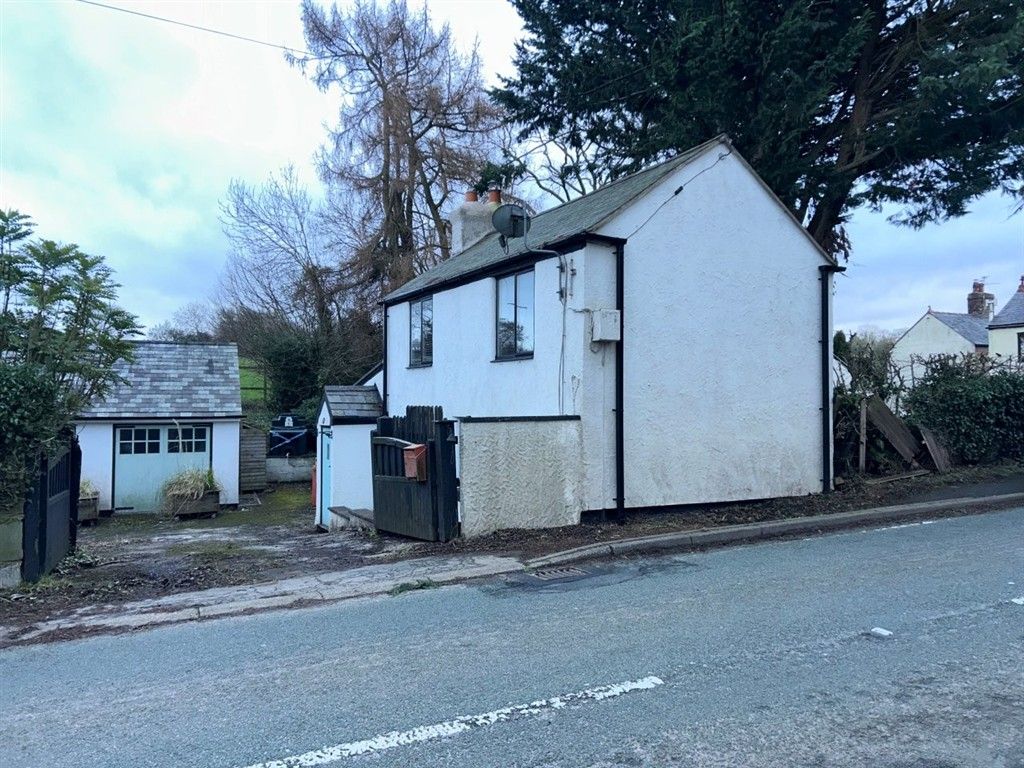 Property photo 2 of 11