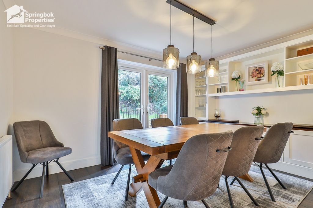 Property photo 3 of 19 2