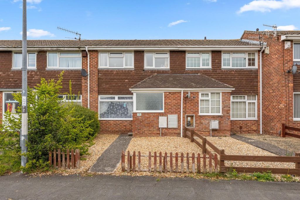 Property photo 1 of 18