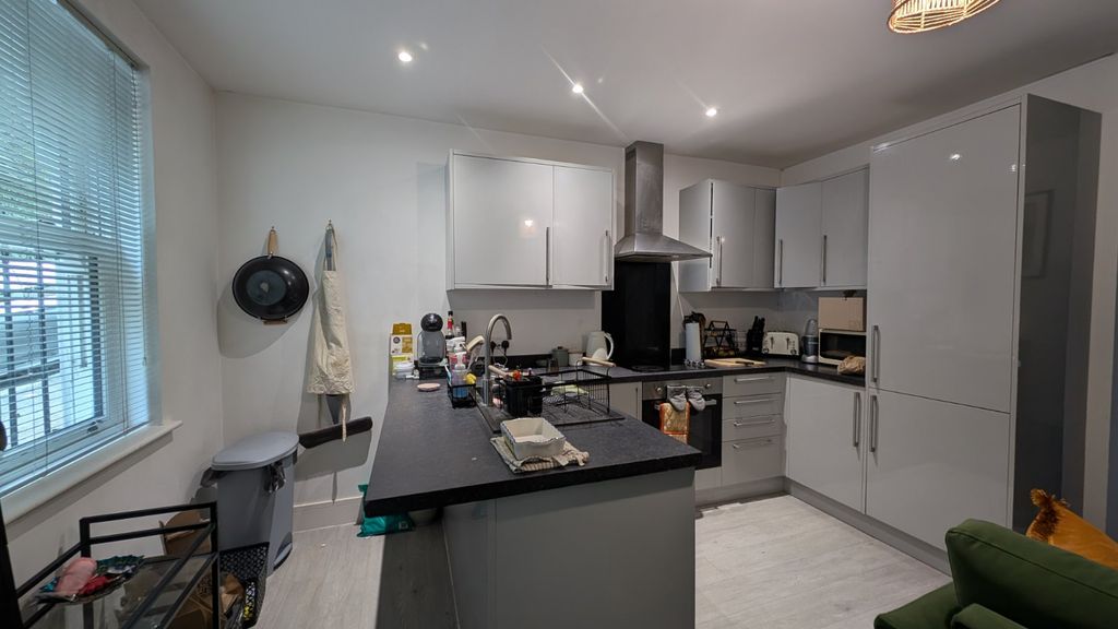 Property photo 3 of 7 Picture 3