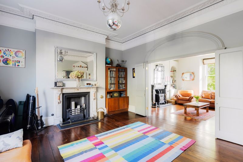 Property photo 3 of 23 Sitting Room