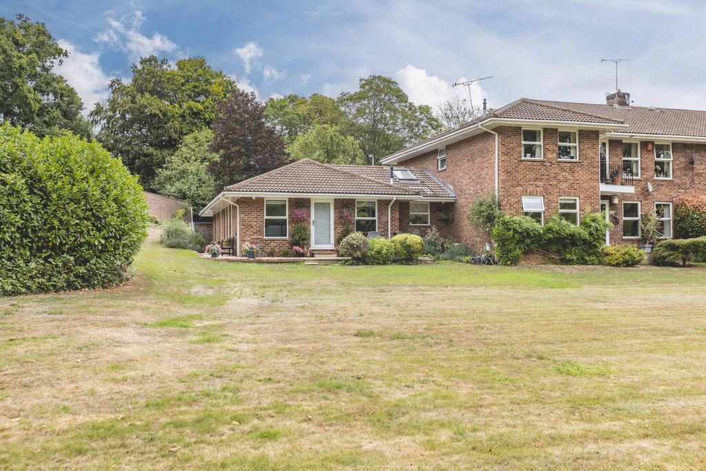 Property photo 1 of 22