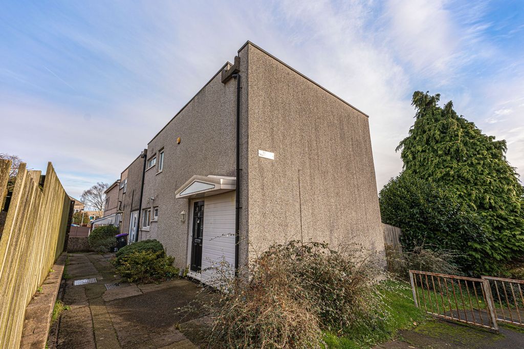 Property photo 1 of 25