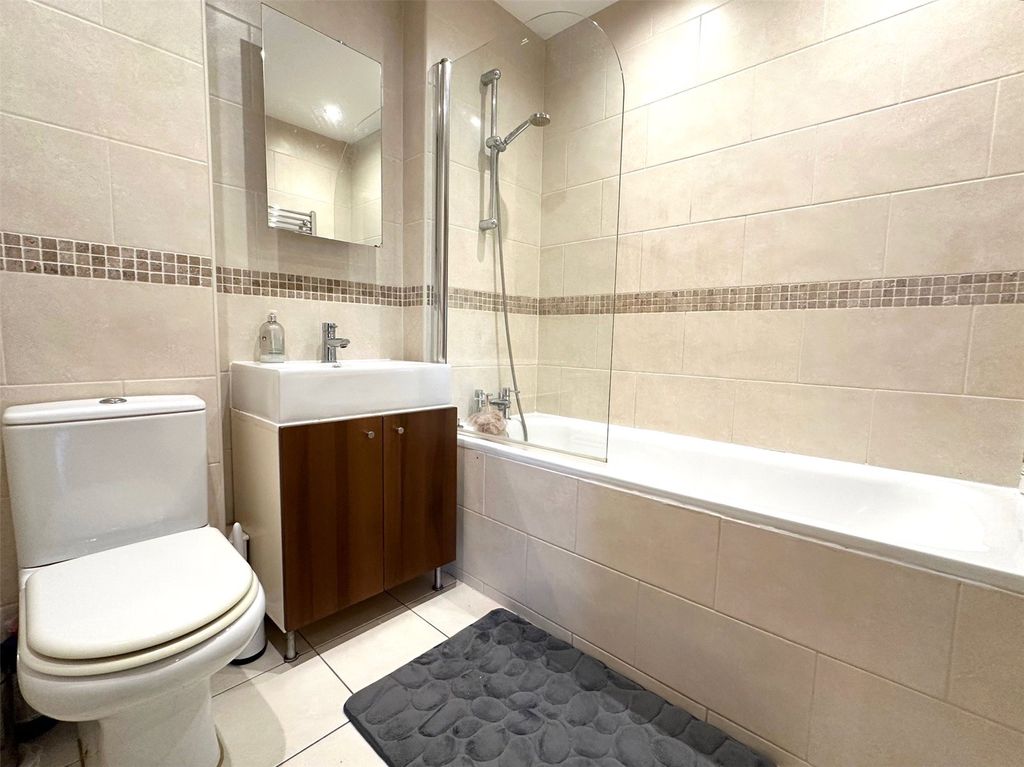 Property photo 3 of 19 Picture No. 08