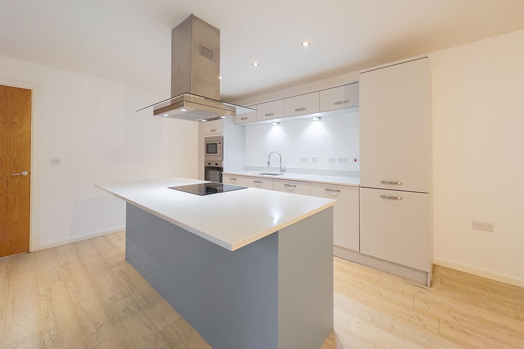 Property photo 1 of 25