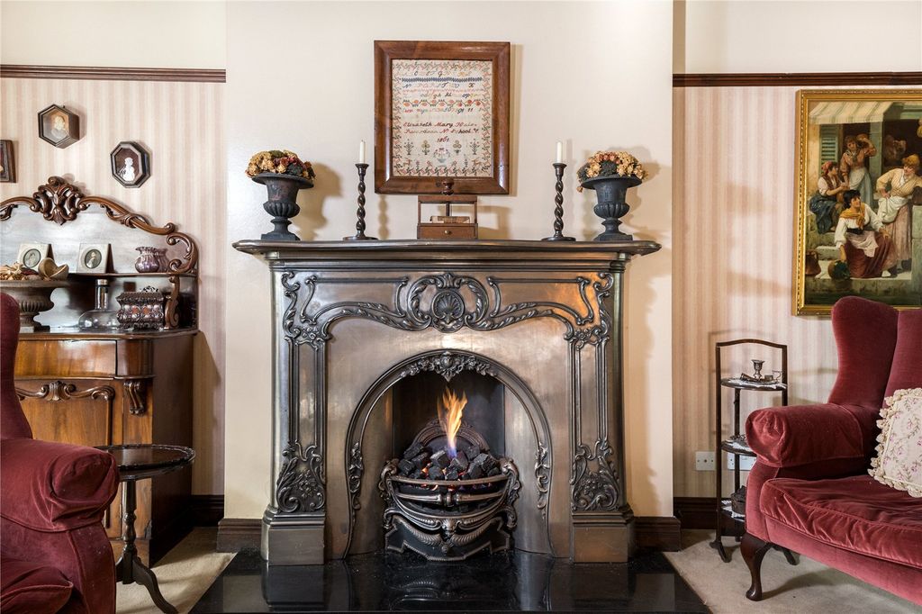 Property photo 3 of 27 Picture No. 11