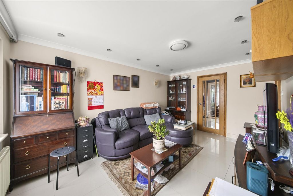 Property photo 2 of 15 Rec 2