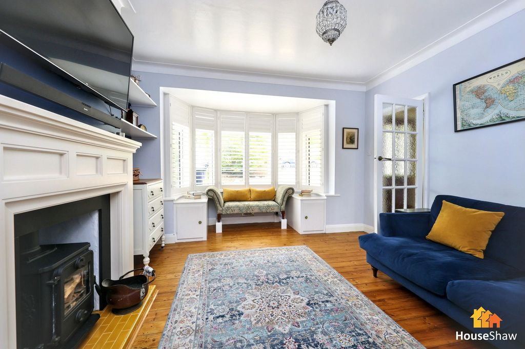 Property photo 2 of 30