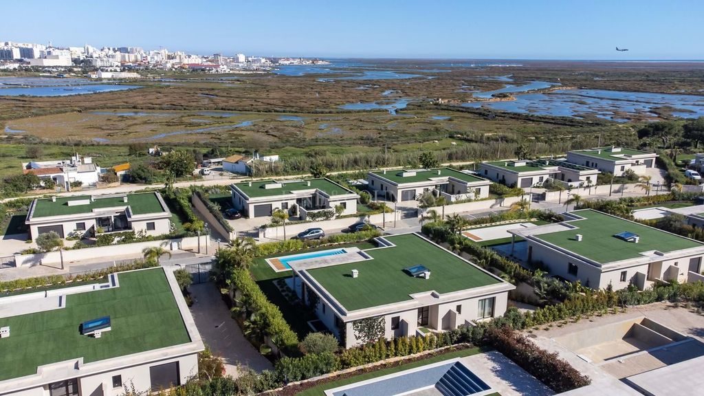 Property photo 1 of 30