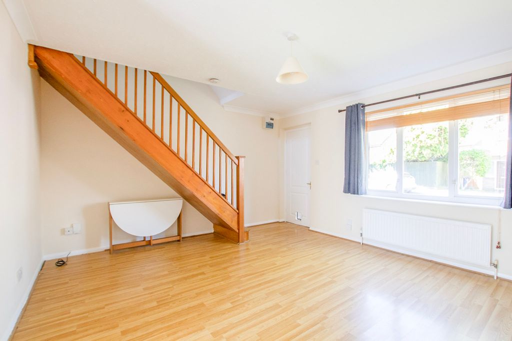 Property photo 3 of 10 Living Room