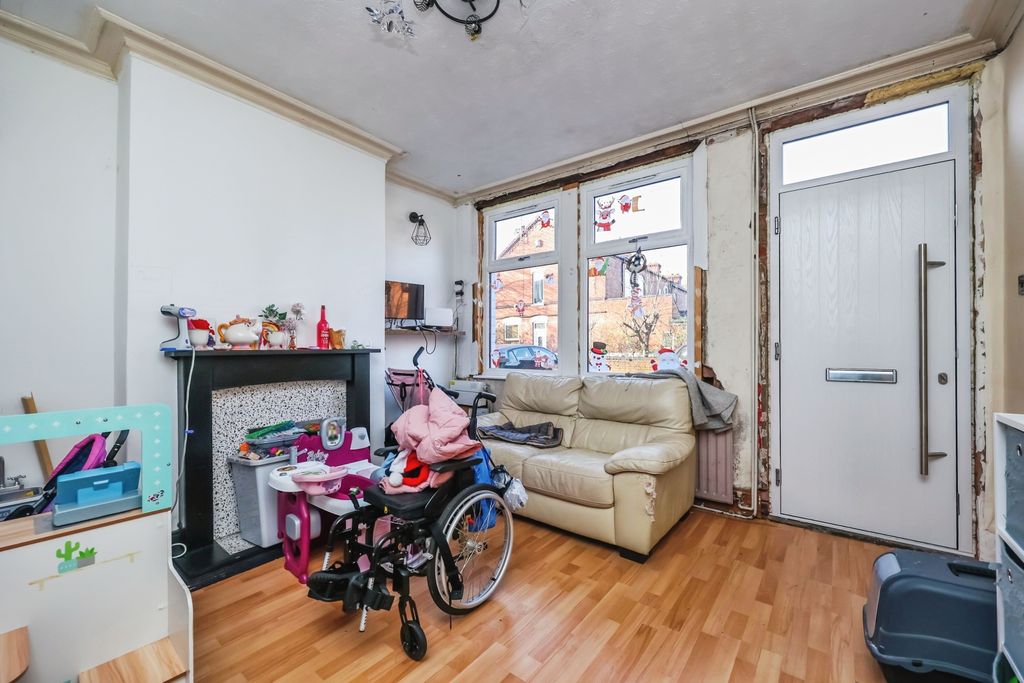 Property photo 2 of 15