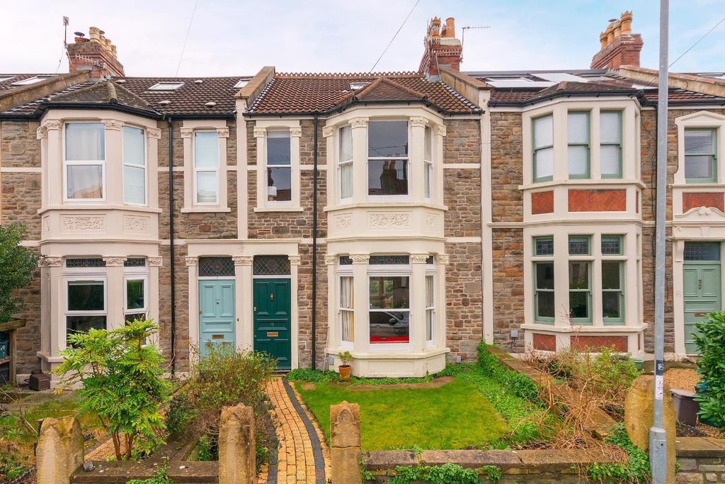 Property photo 2 of 35 1H1Rke - External C.Jpg