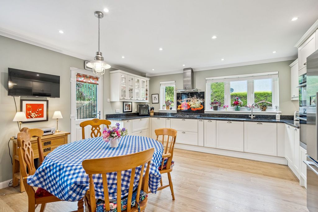 Additional image 7 of 4 bed detached house for saleLaurelhill Gardens, Stirling FK8