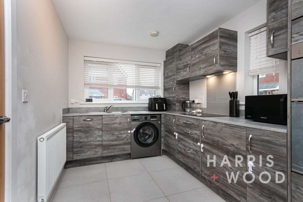 Property photo 3 of 24 3912394