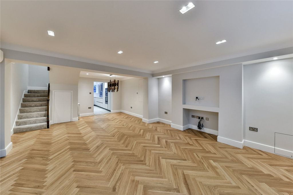 Property photo 1 of 18 Picture No. 35