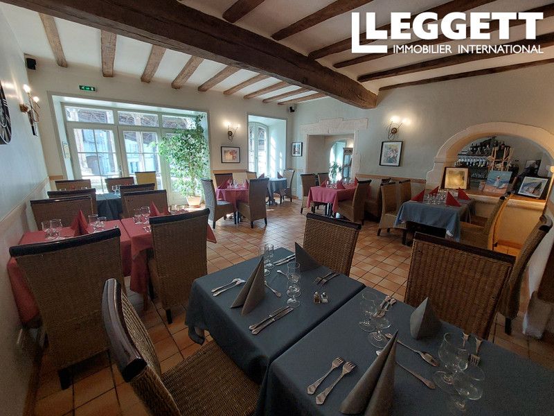 Property photo 2 of 10