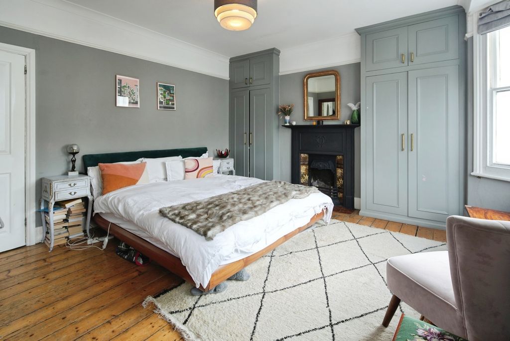 Property photo 2 of 30 Picture 2