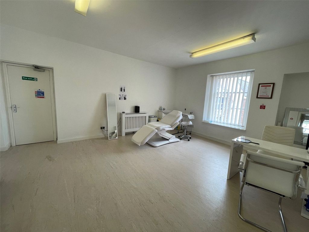 Property photo 2 of 3 Picture No. 02