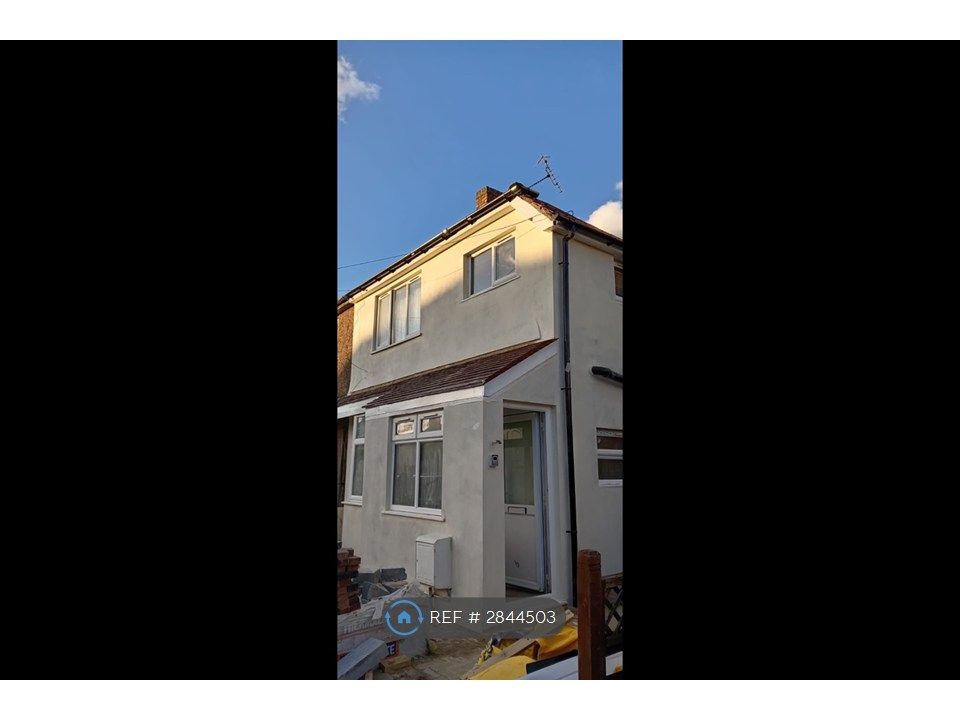 Property photo 3 of 15 Front 3