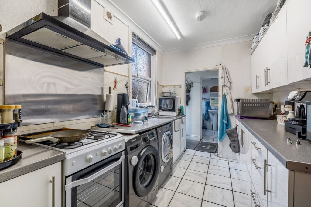 Property photo 3 of 11 11 Hartley Street (Boston)-8