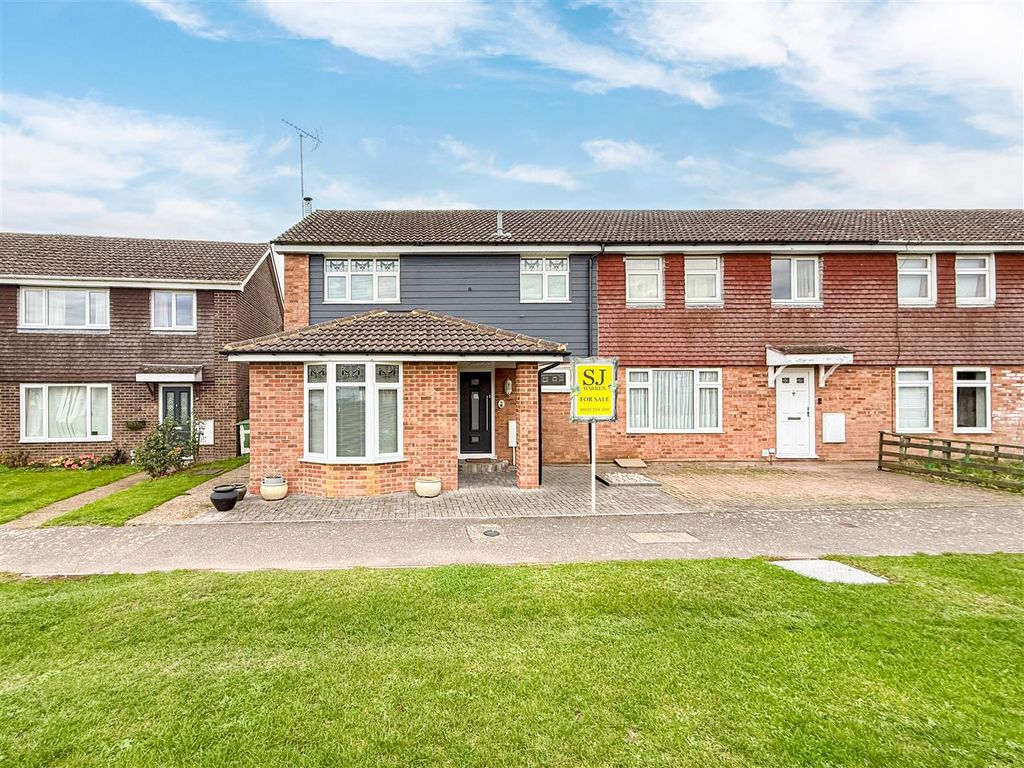 Property photo 1 of 19 Front