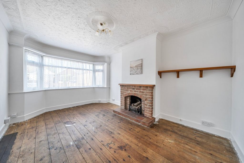 Property photo 2 of 24