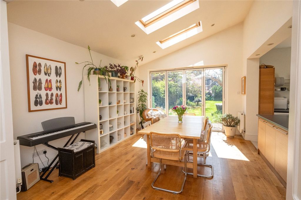 Property photo 3 of 42 Picture No. 09