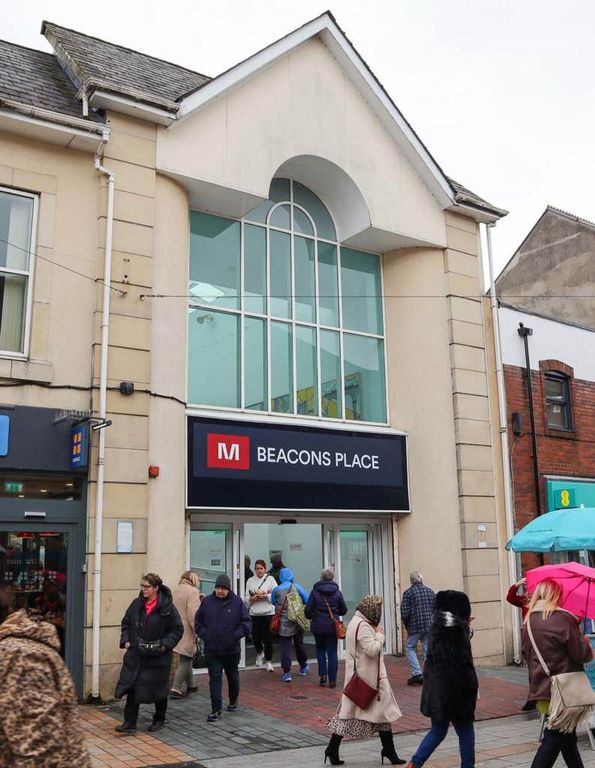 Property photo 3 of 6 Photo 2