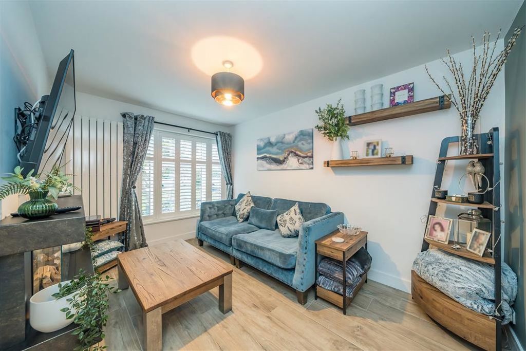 Property photo 3 of 7