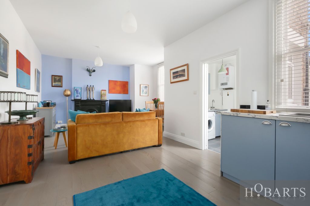 Property photo 1 of 16 2Â Bedroom Maisonette For Sale