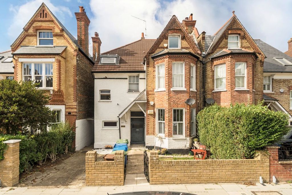 Property photo 1 of 12