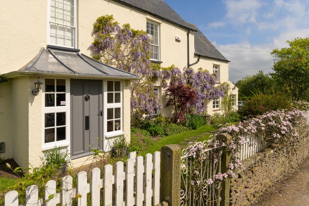 Property photo 2 of 36 Image