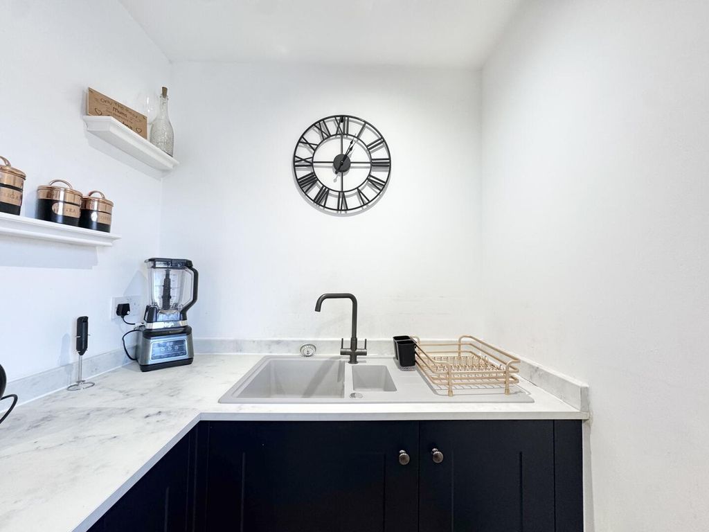 Additional image 11 of 2 bed flat for saleBakery Close, Cosby, Leicester LE9