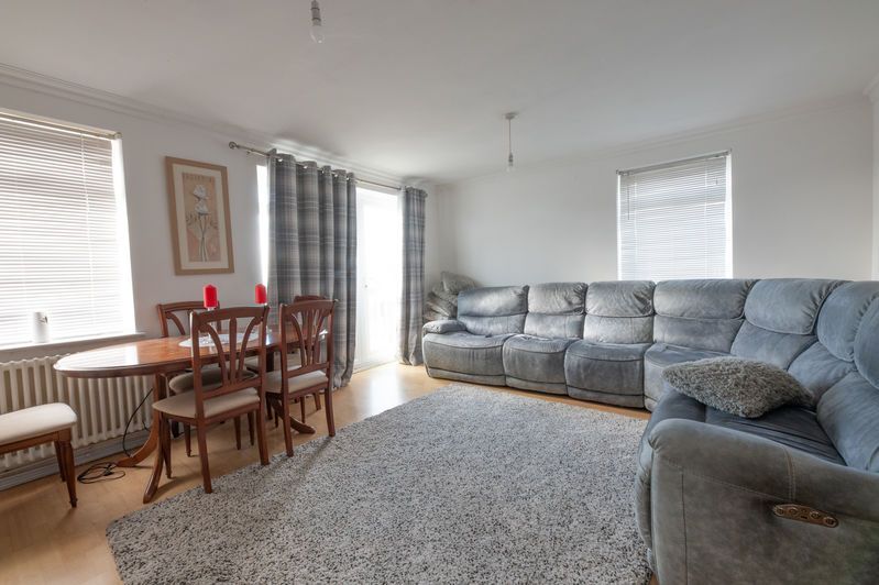 Property photo 2 of 7 Photo 8