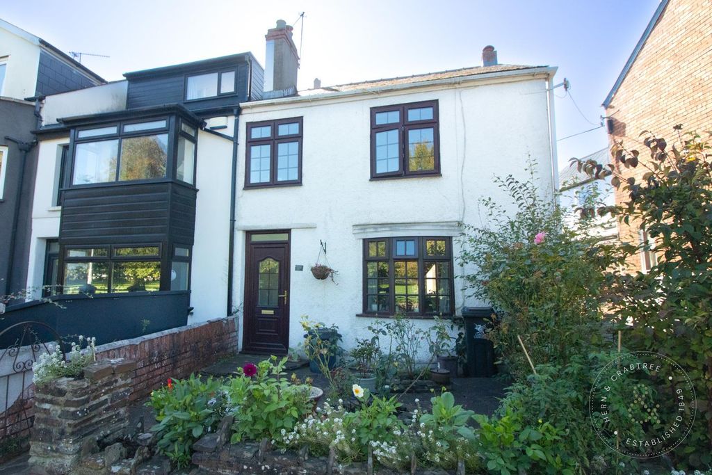 Property photo 1 of 12 Penhill-01.Jpg