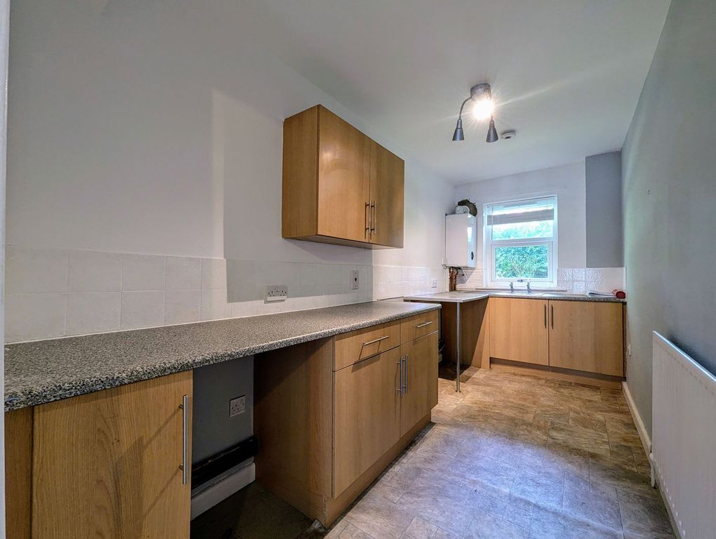Property photo 3 of 5 Kitchen