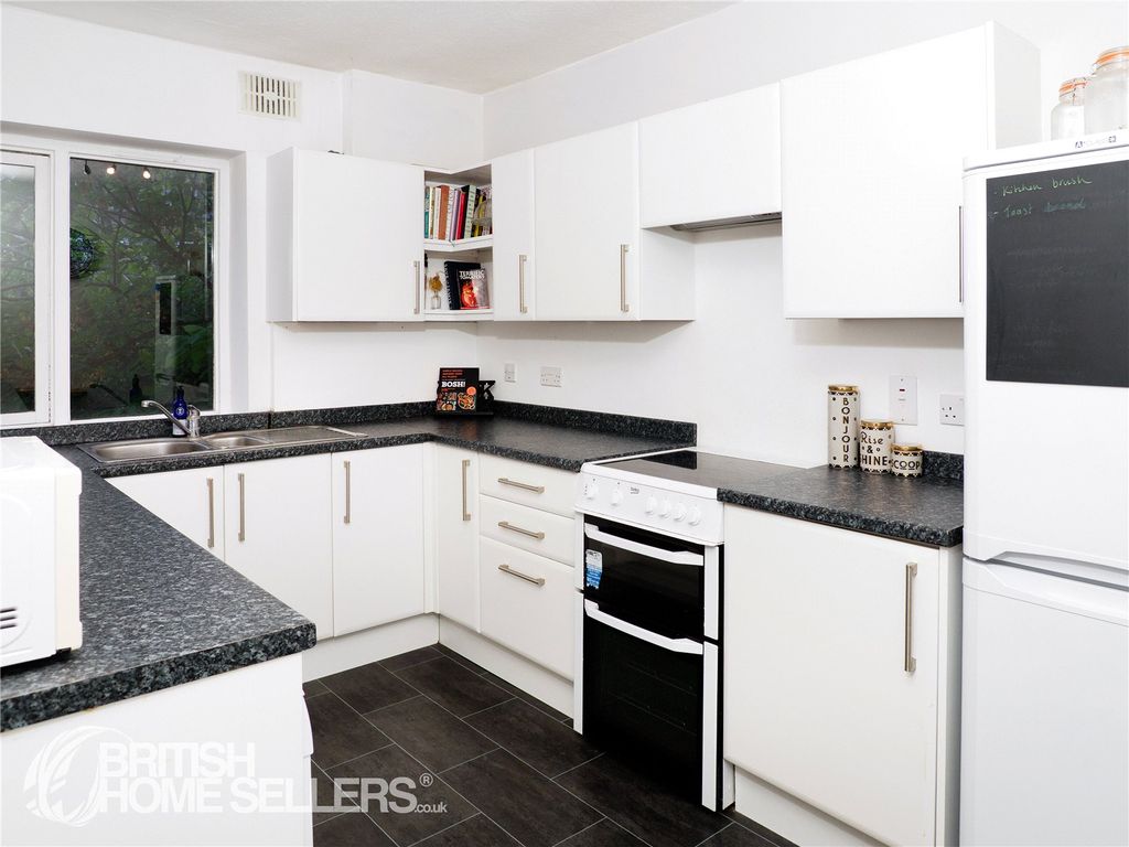 Property photo 3 of 14 Picture No. 14